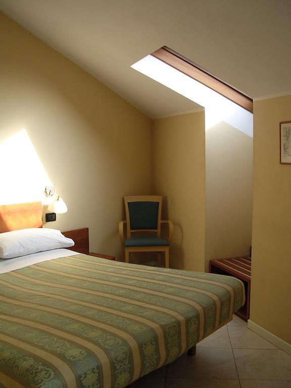 Cerrutihotel Vercelli Quarto foto