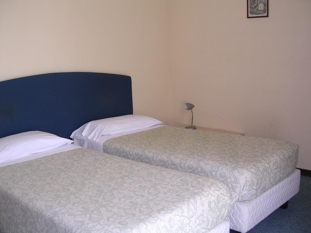Cerrutihotel Vercelli Quarto foto